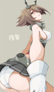 裸エプロン姿のエッチな女の子達のエロ画像【50枚】