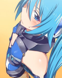 乳首のせいか服のせいか胸ポチが出来ちゃってる女の子のエロ画像