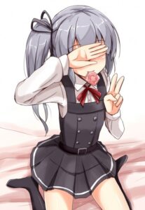 【二次エロ】コンドームがより女の子たちをエッチに見せているエロ画像がこちら